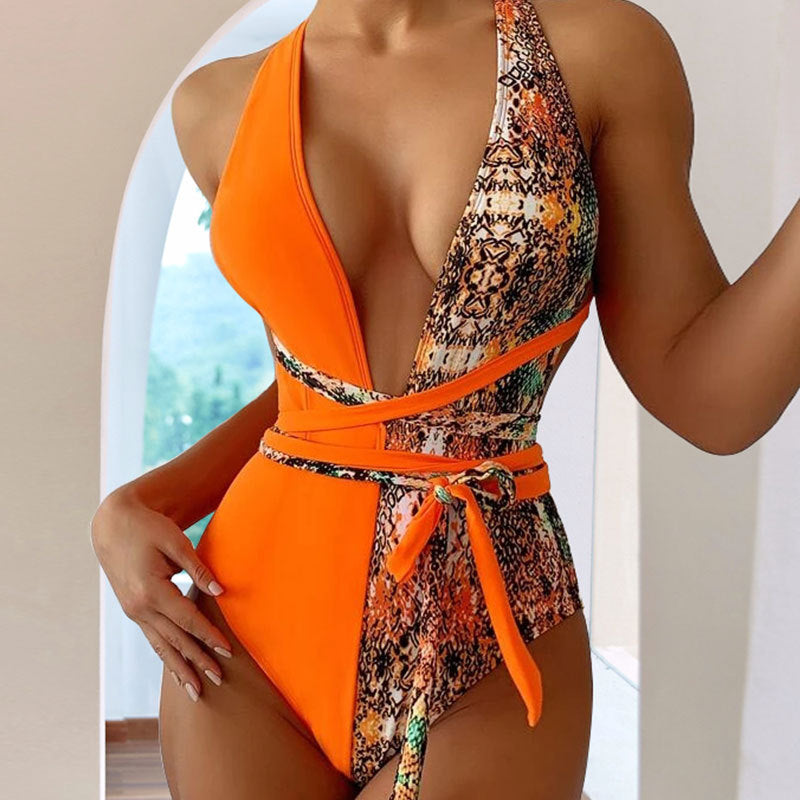 Damen Einteiliger Badeanzug mit raffinierten Schlangenprint-Details Echo Archiv