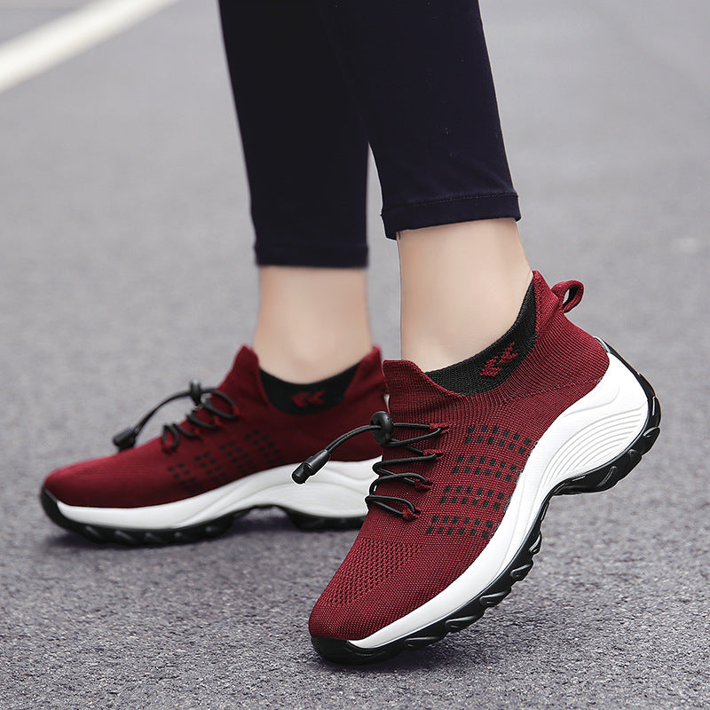 Damen gestrickte Slip-On Sneaker mit Schnellzugkordel, elastischem Schaft und stoßdämpfender Plateau-Sohle Echo Archiv