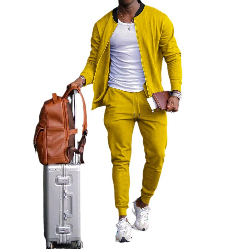 Herren Sportliches Freizeit-Set aus atmungsaktivem Material mit Reißverschluss und praktischen Taschen Echoarchiv