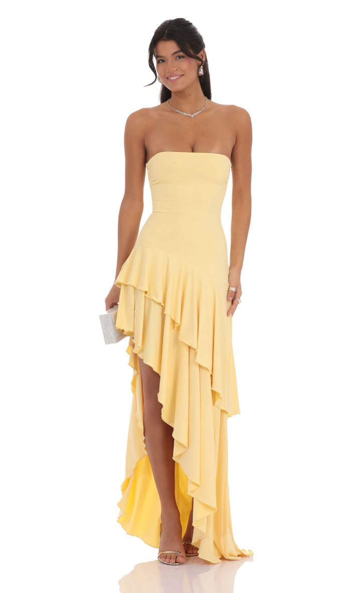 Damen asymmetrisches Abendkleid mit voluminösen Rüschendetails Echo Archiv