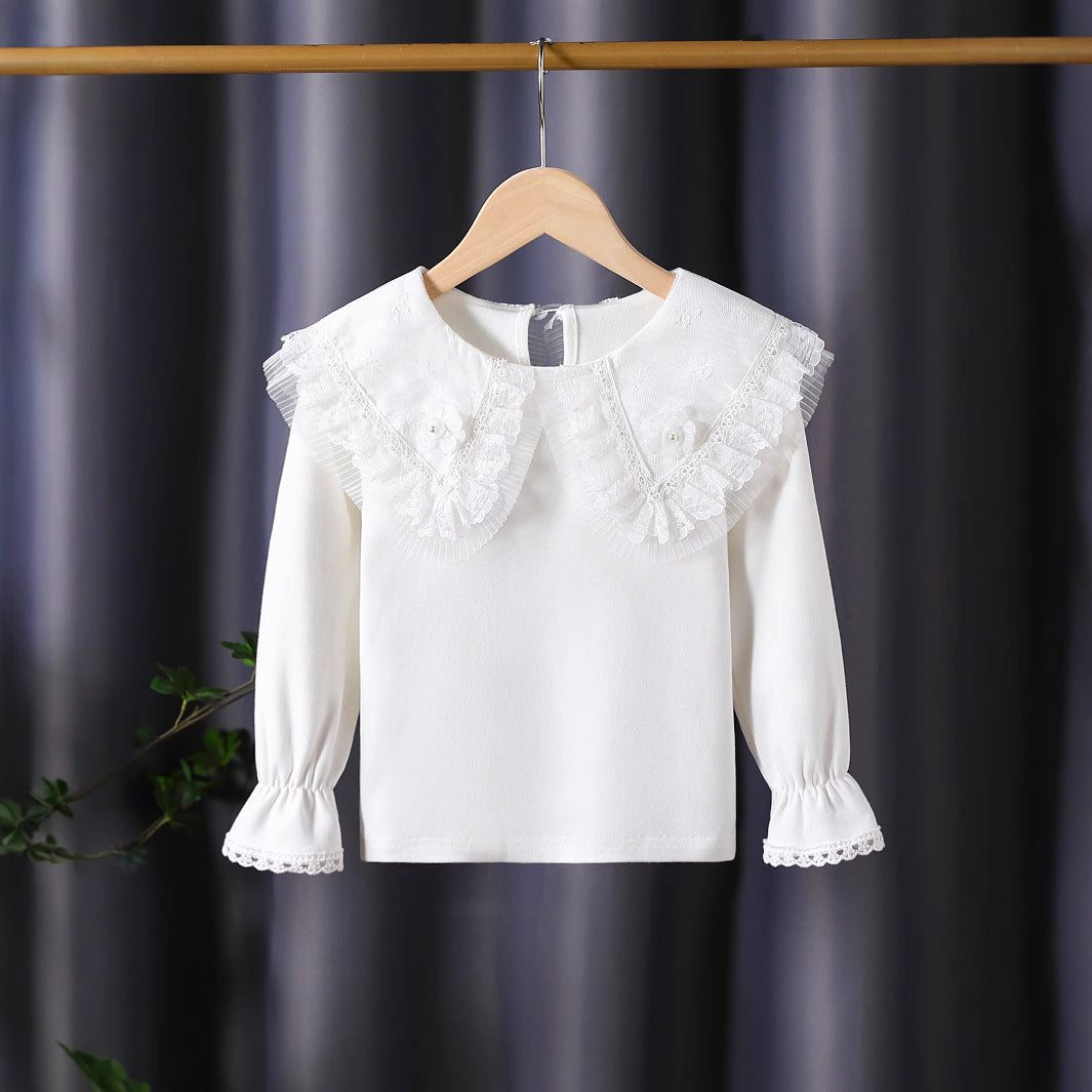 Mädchen Bluse mit üppigem Spitzenkragen und filigranen Applikationen Echo Archiv