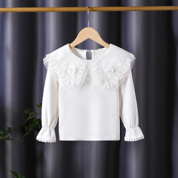 Mädchen Bluse mit üppigem Spitzenkragen und filigranen Applikationen Echo Archiv