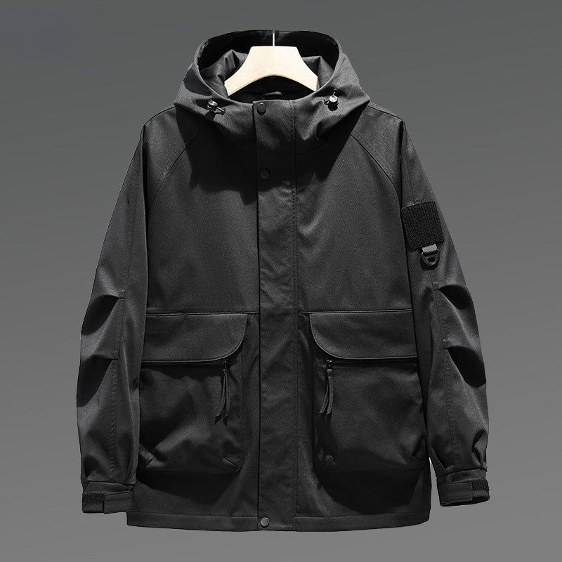Herren Wasserabweisende Utility-Jacke mit Kapuze, verdecktem Reißverschluss & multifunktionalen Taschen Echoarchiv