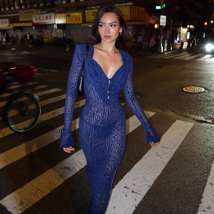 Damen elegantes Maxikleid mit tiefem V-Ausschnitt und verspielten Rüschendetails Echo Archiv