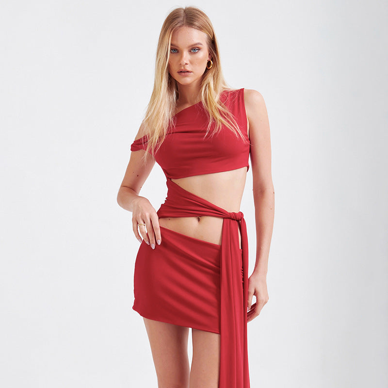 Damen Trendiges Minikleid mit asymmetrischen Cut-Outs und Wickelband Echo Archiv