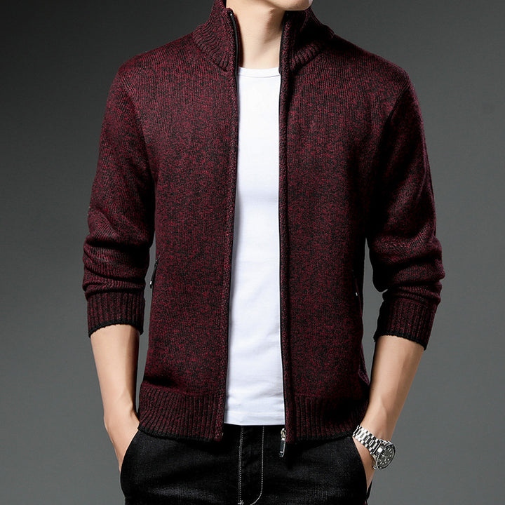 Herren Fleecejacke mit hochgeschlossenem Kragen und praktischen Reißverschlusstaschen Echoarchiv