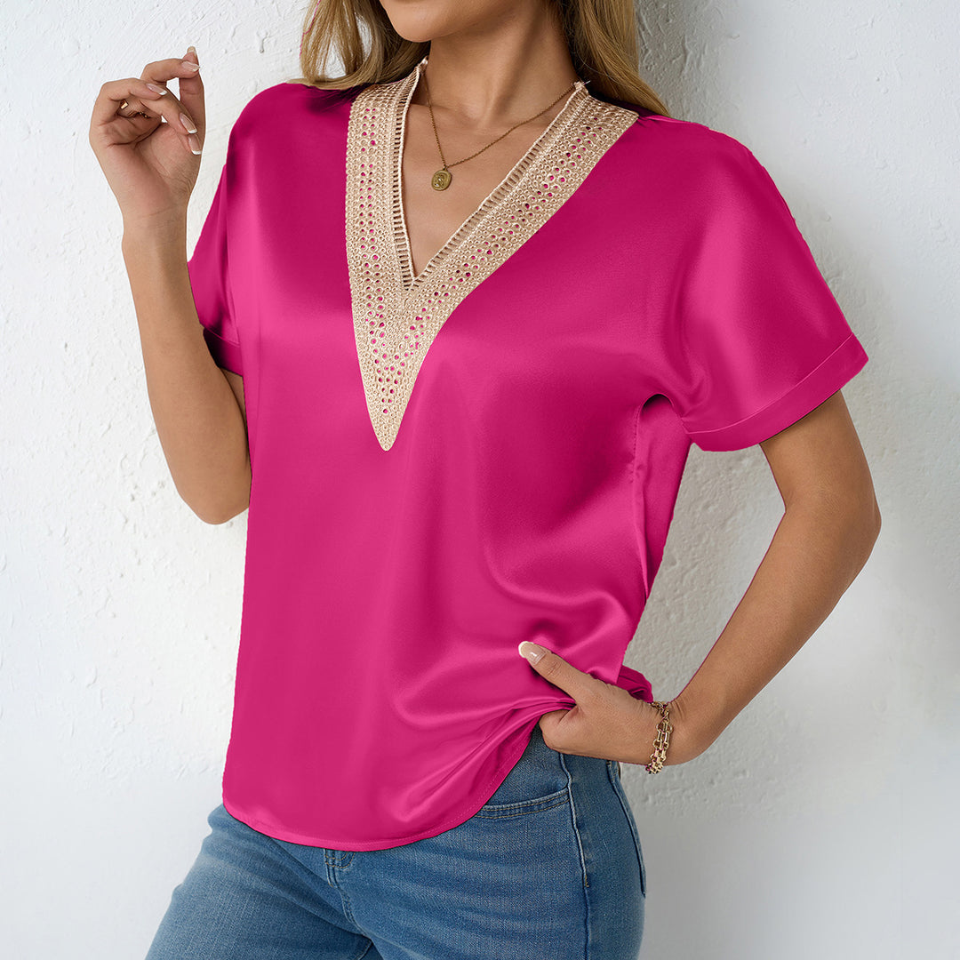 Damen Elegantes Satinoberteil mit V-Ausschnitt und exquisitem Spitzenbesatz Echo Archiv