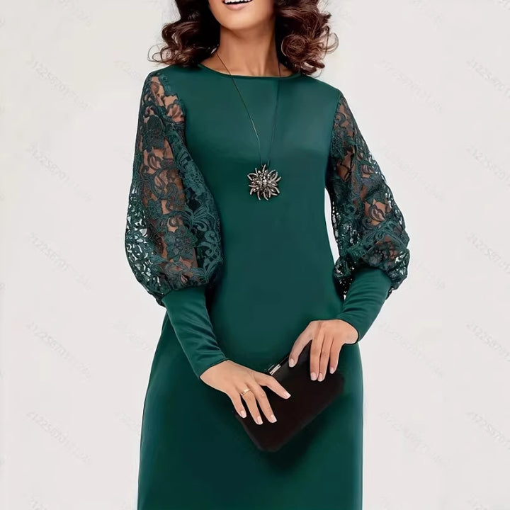 Damen elegantes Kleid mit Spitzenärmeln und tailliertem Schnitt Echo Archiv