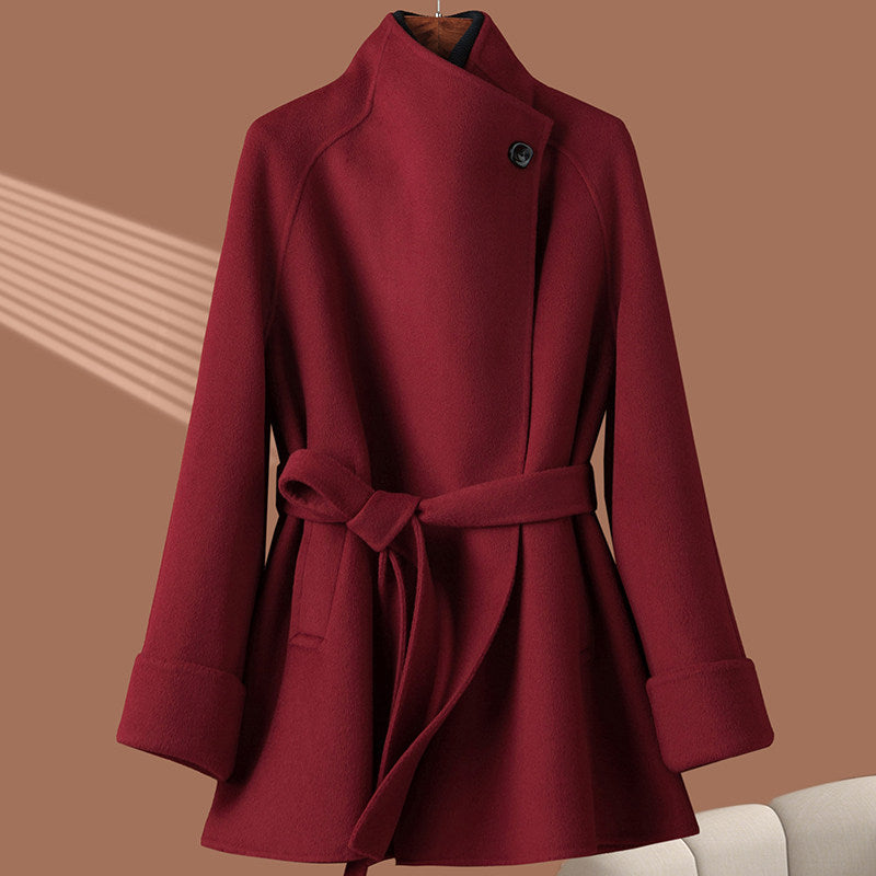 Damen Eleganter und klassischer Trenchcoat Echoarchiv