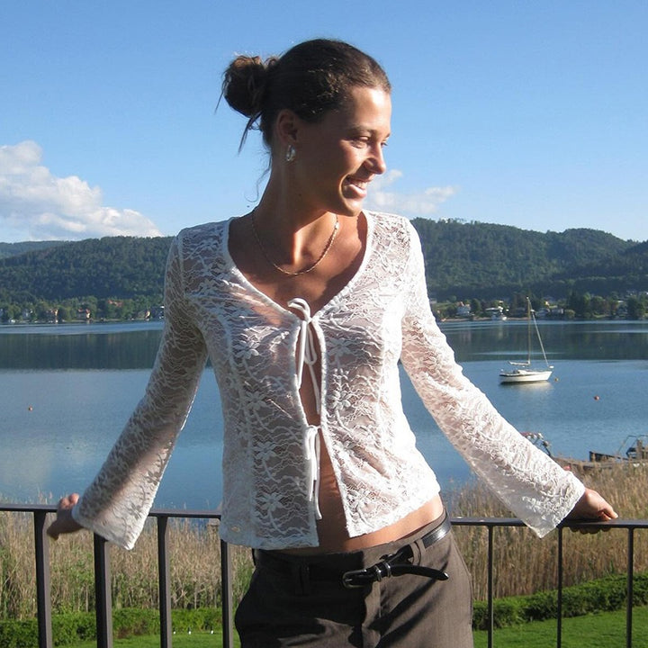 Damen Spitzenbluse mit elegantem Schnürverschluss Echo Archiv