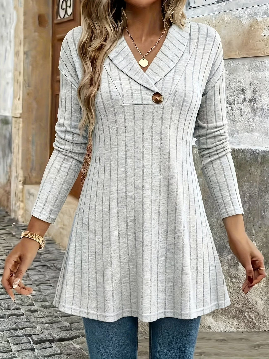 Damen Gestricktes A‑Linien‑Tunika‑Kleid mit Schalkragen und Zierknopf Echo Archiv