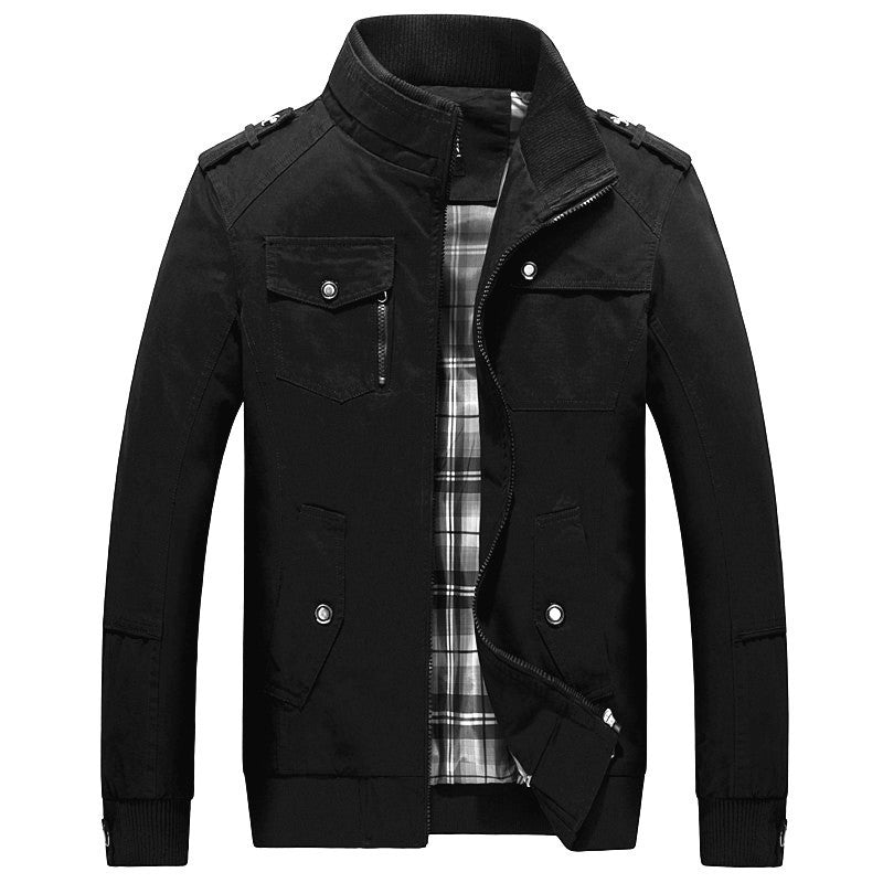 Herren nan militärisch inspirierte Übergangsjacke mit Stehkragen, Epauletten, Klappentaschen und kariertem Innenfutter Echo Archiv