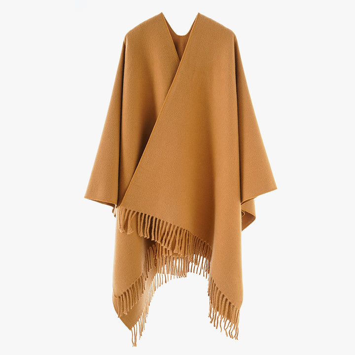 Damen Minimalistischer Wickel‑Capeponcho aus Wollmix mit V‑Ausschnitt und zartem Fransensaum – Avérine