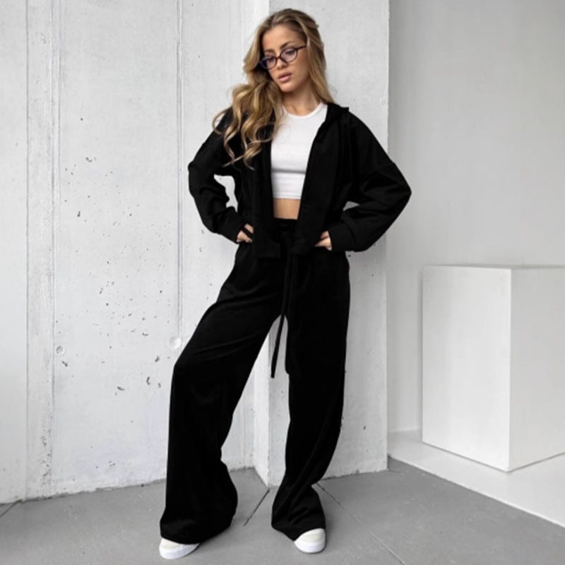 Damen weicher Velours Zweiteiler mit Kapuzenjacke und weiter Jogginghose – Élanora