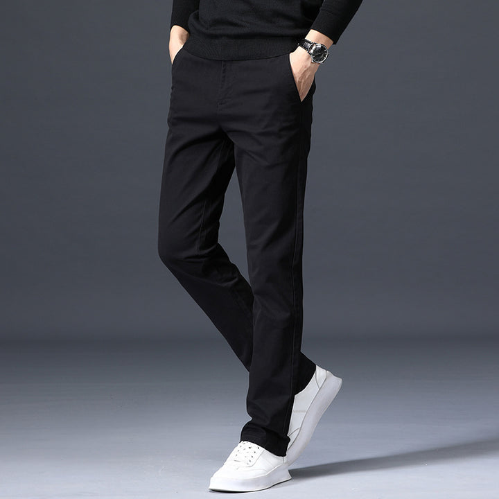 Herren Chino-Hose mit modernem Schnitt und praktischen Taschen Echoarchiv