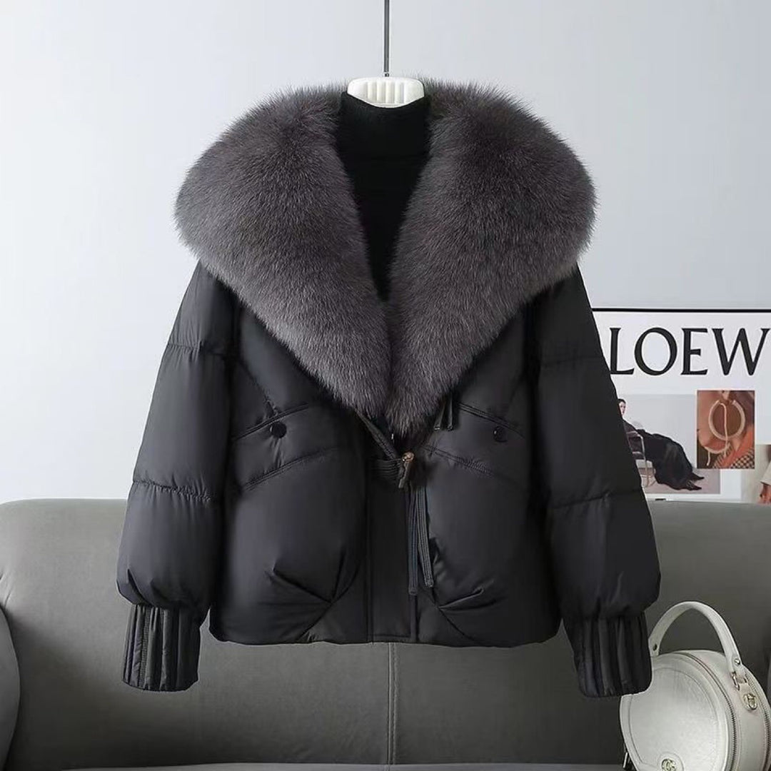 Damen nan kurze wattierte Steppjacke mit voluminösem Kunstfellkragen und Taillenzug Echo Archiv