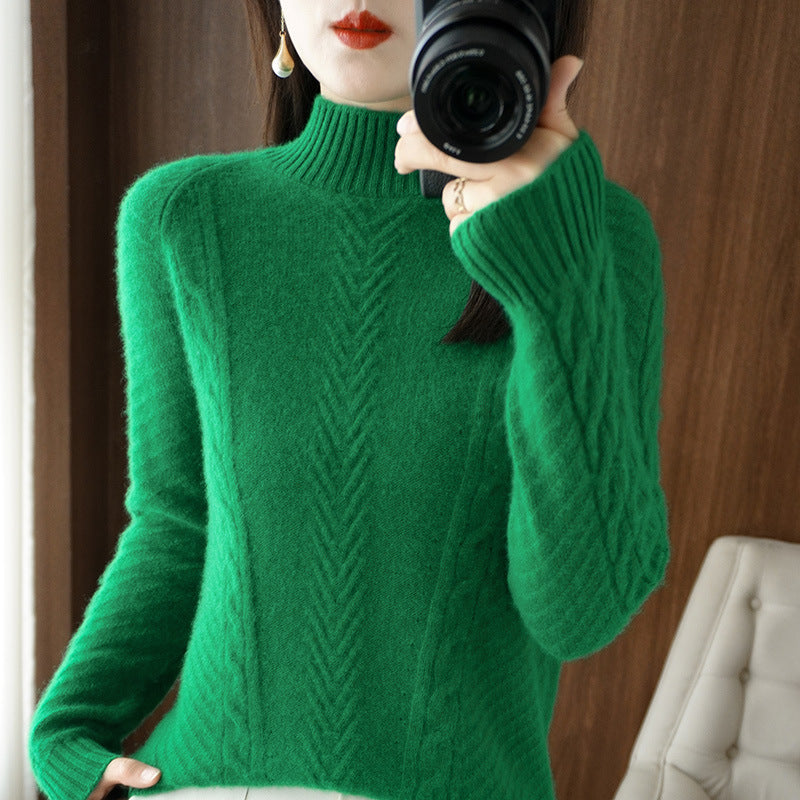Damen Leichter Mohair‑Look Stehkragenpullover mit Zopf‑Ajour und taillierter Silhouette Echoarchiv