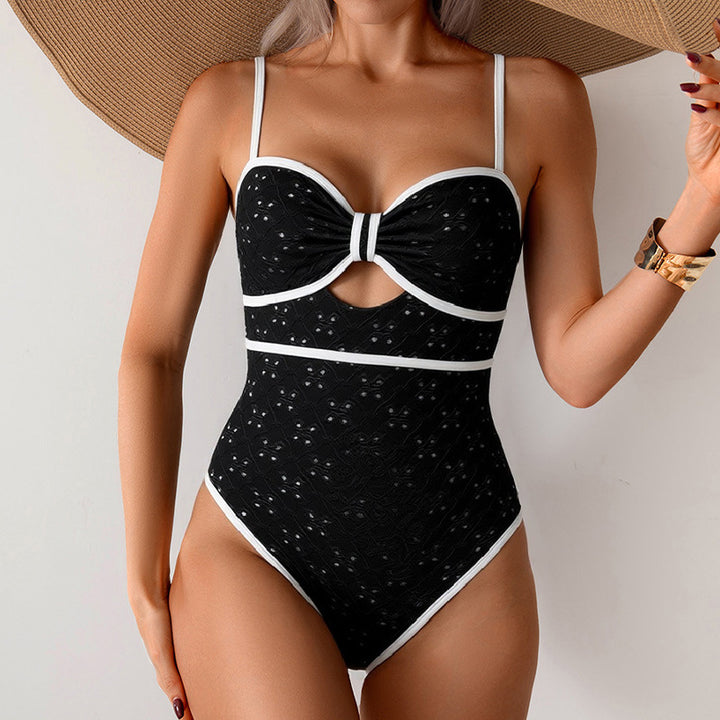 Damen Eleganter Einteiler Badeanzug mit modischem Knotendesign Echo Archiv