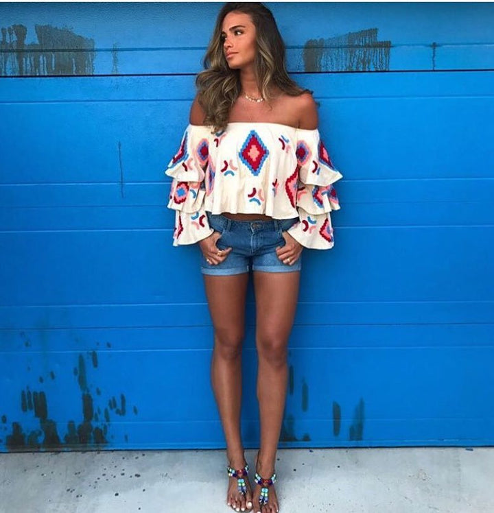 Damen Off-Shoulder Oberteil mit voluminösen Rüschen Echo Archiv