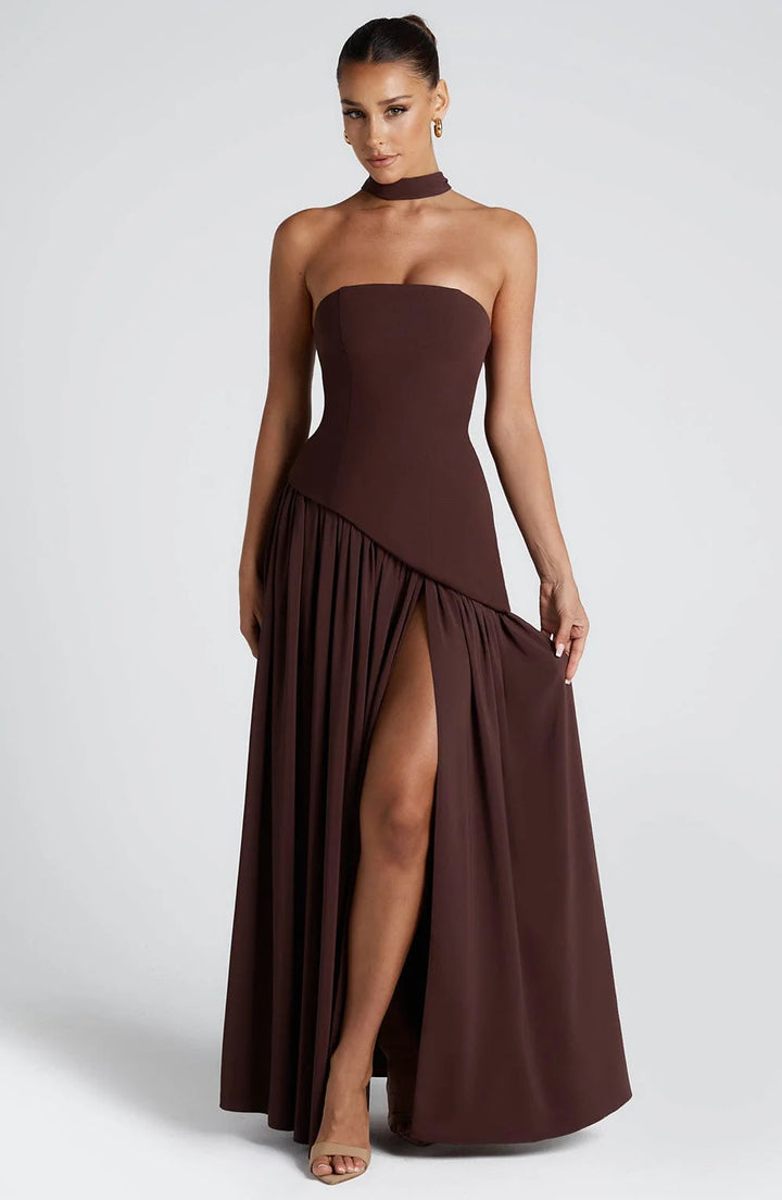 Damen Glamouröses Abendkleid mit schulterfreiem Design und exquisite Drapierung Echo Archiv
