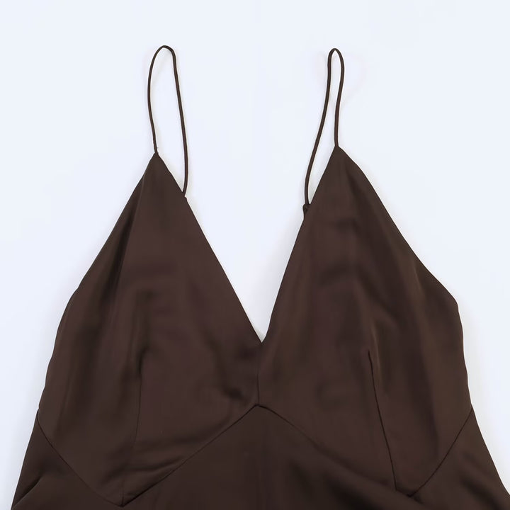 Damen Maxikleid mit elegantem asymmetrischen Saum und feinem V-Ausschnitt Echo Archiv