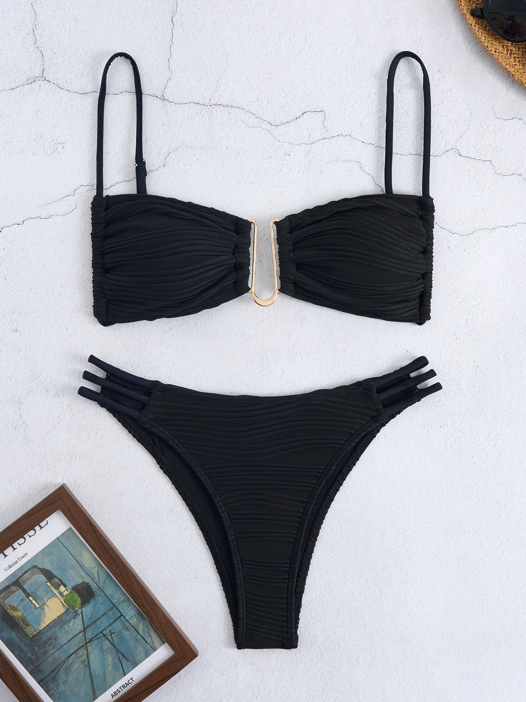 Damen Bandeau-Bikini mit modischem Rüschendesign Echo Archiv