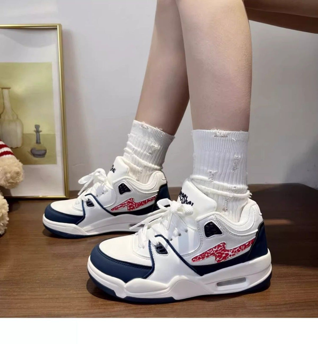 Damen Sportliche Sneakers mit atmungsaktivem Obermaterial und dämpfenden Eigenschaften Echo Archiv