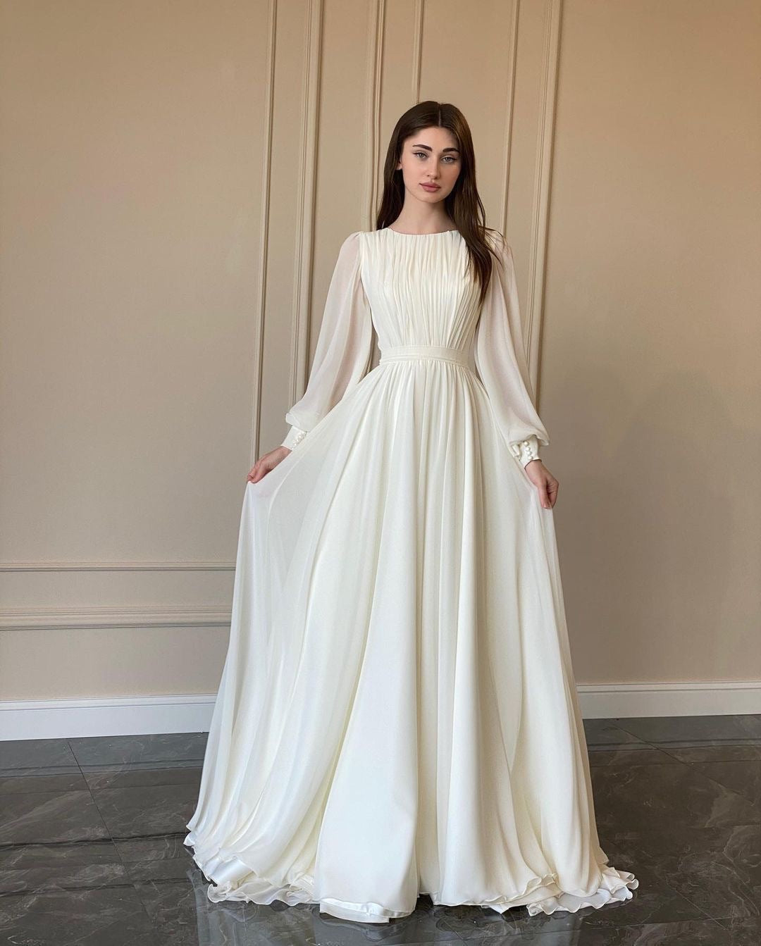 Echoarchiv | Durchsichtiges Weißes Hochzeitskleid Rundhalsausschnitt Lange Ärmel Kleid