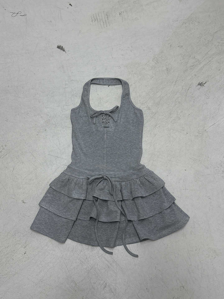 Damen sportliches Sommerkleid mit Rüschendesign und raffinierter Schnürung Echo Archiv