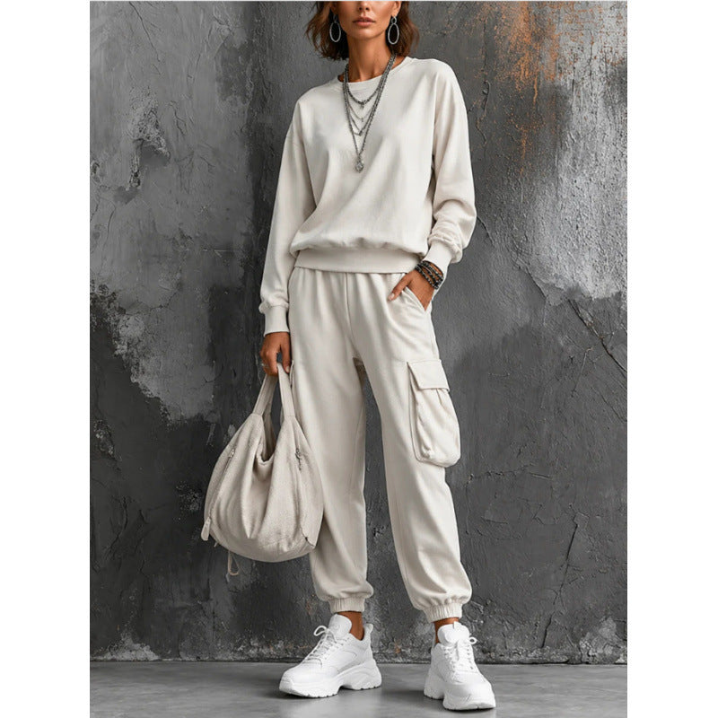 Damen Lounge-Set mit Rundhals-Sweatshirt und Cargo-Jogger aus French-Terry – Mavelle