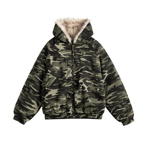 Damen Kurz geschnittene Camouflage-Übergangsjacke mit Kunstfellkapuze und elastischem Saum Echoarchiv