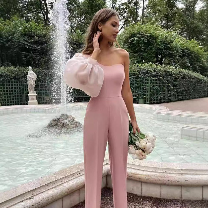 Damen Eleganter Einteiler mit asymmetrischem Schnitt und transparenten Ärmeln Echo Archiv