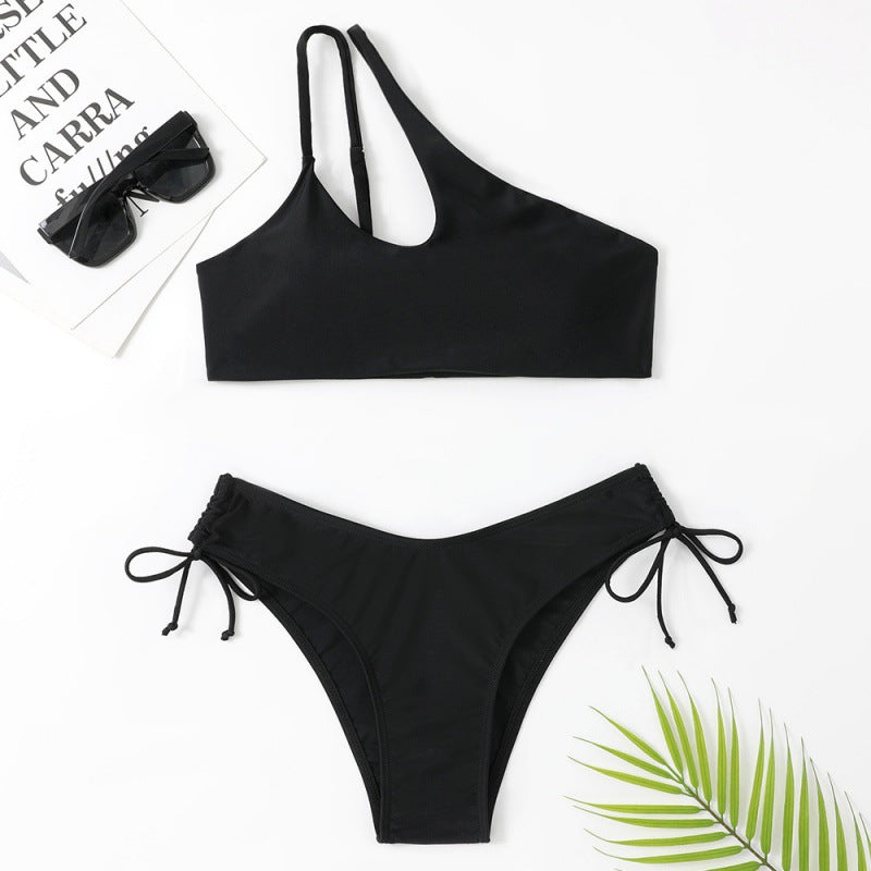 Damen Sportlicher Bikini mit asymmetrischem Oberteil und verstellbaren Trägern Echo Archiv