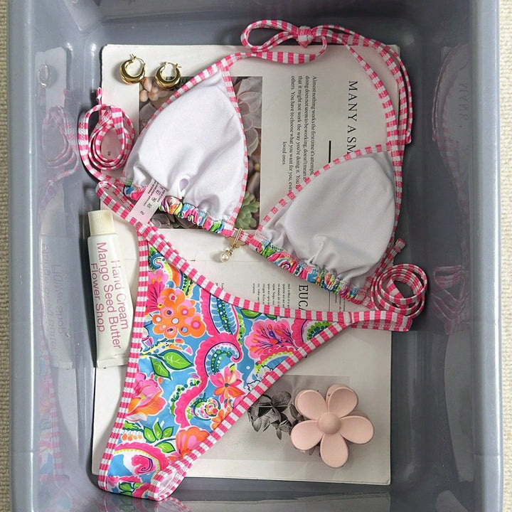 Damen Triangel-Bikini mit verspieltem Floral-Design Echo Archiv