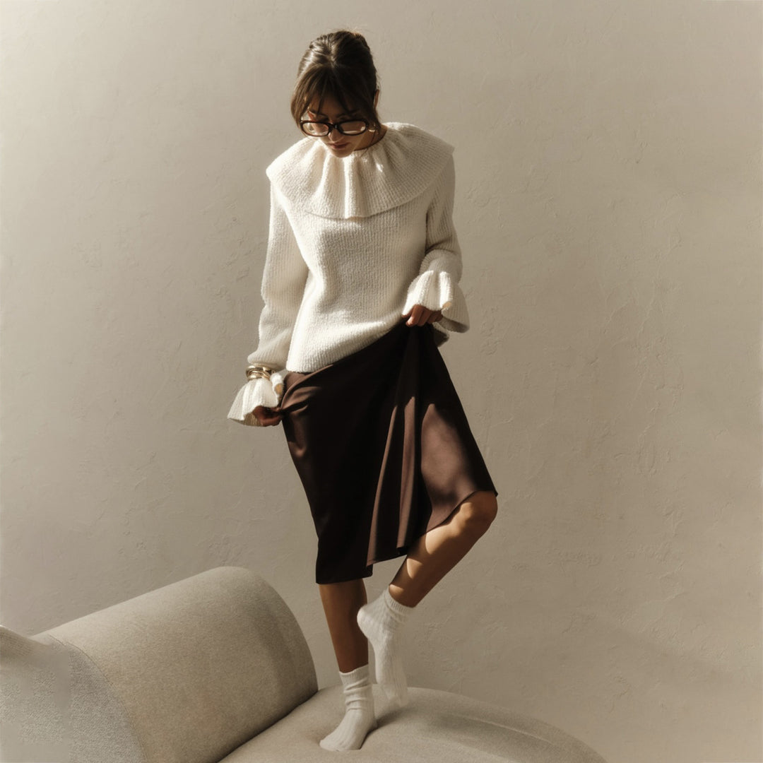 Damen Pullover mit weitem Rollkragen und Volantärmeln – Mavelle