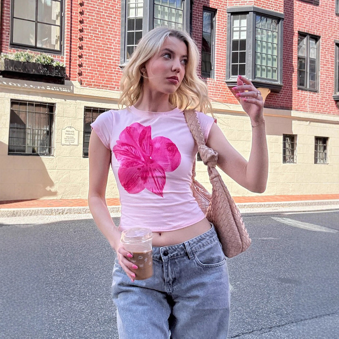 Damen T-Shirt mit floralem Druck und figurbetontem Schnitt Echo Archiv