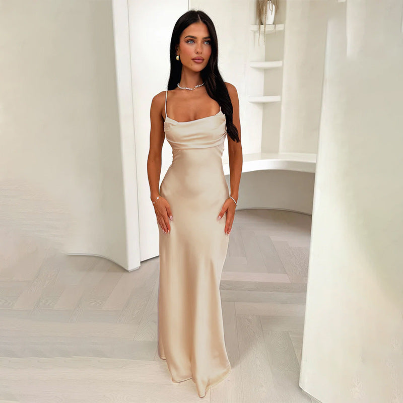 Damen Elegantes Maxikleid mit raffiniertem Cowl-Ausschnitt Echo Archiv