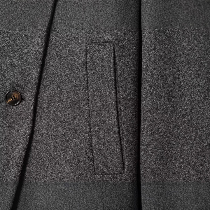 Damen Kurze Boxy-Wollmix-Jacke mit Stehkragen und aufgesetzten Pattentaschen Echoarchiv