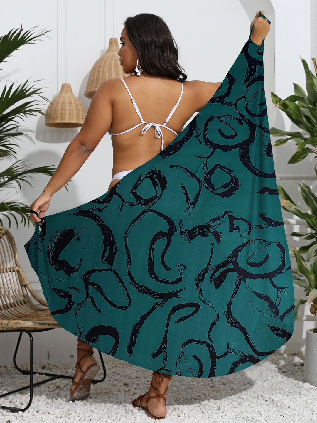 Damen eleganter Wickelsarong mit modernem Muster Echo Archiv
