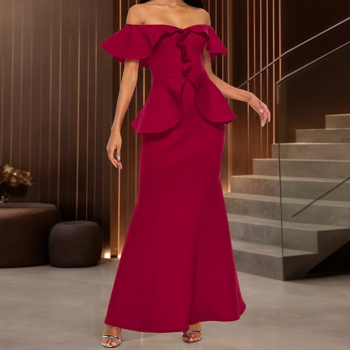 Damen Elegantes Abendkleid mit schulterfreien Rüschen Echo Archiv