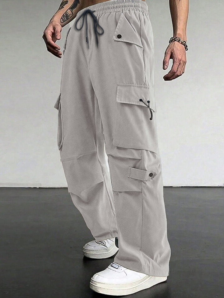 Herren nan baggy Cargohose mit utilitarischen Klapptaschen, Kordelzugbund und verstärkten Nähten Echo Archiv