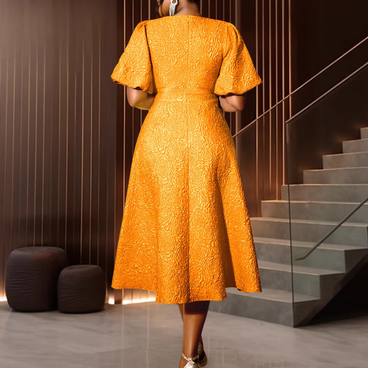 Damen Freizeitkleid mit floralem Strukturmuster Echo Archiv