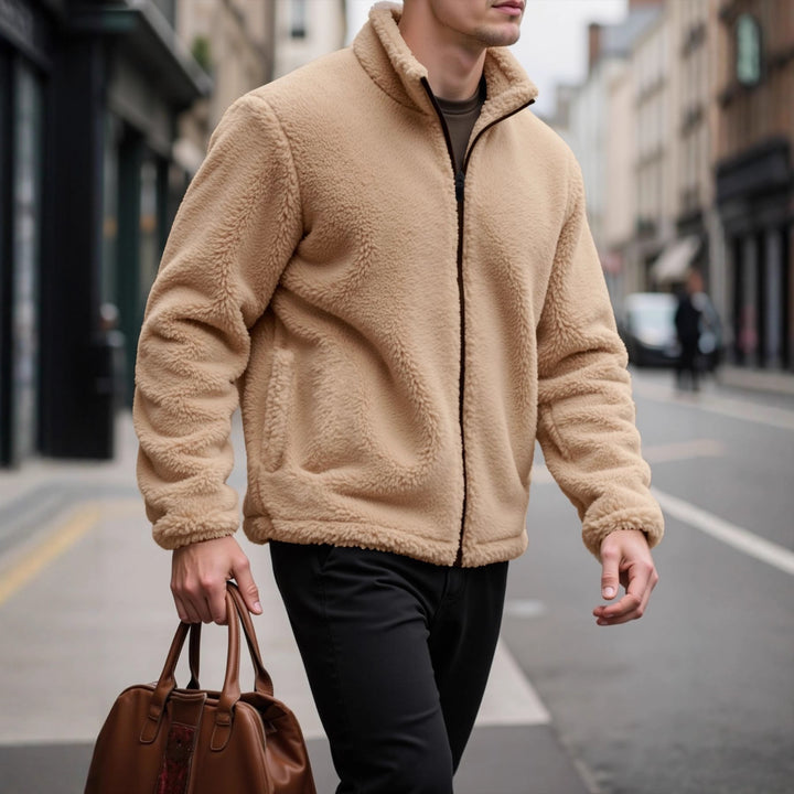 Herren kuschelige Fleecejacke mit hohem Kragen und praktischen Taschen Echoarchiv