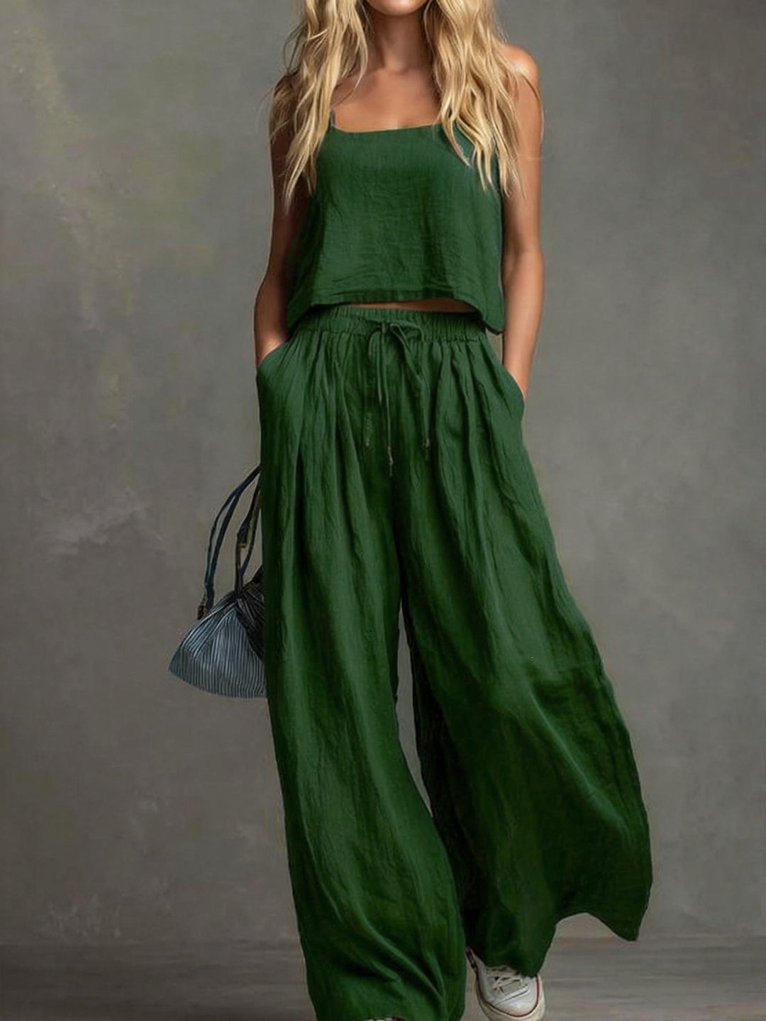 Damen Sommerliches Freizeit-Set mit weitem Oberteil und lässiger Hose Echo Archiv
