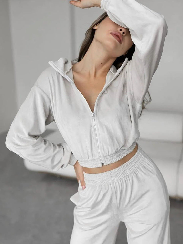 Damen Samt-Loungewear-Set mit kurzem Reißverschluss und geraffter Taillenpartie – Élanora