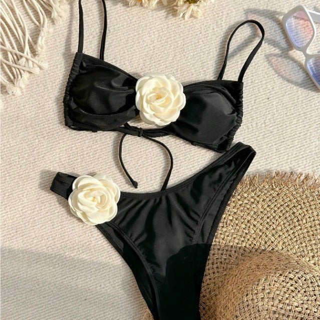 Damen Bandeau-Bikini mit floralen Details Echo Archiv