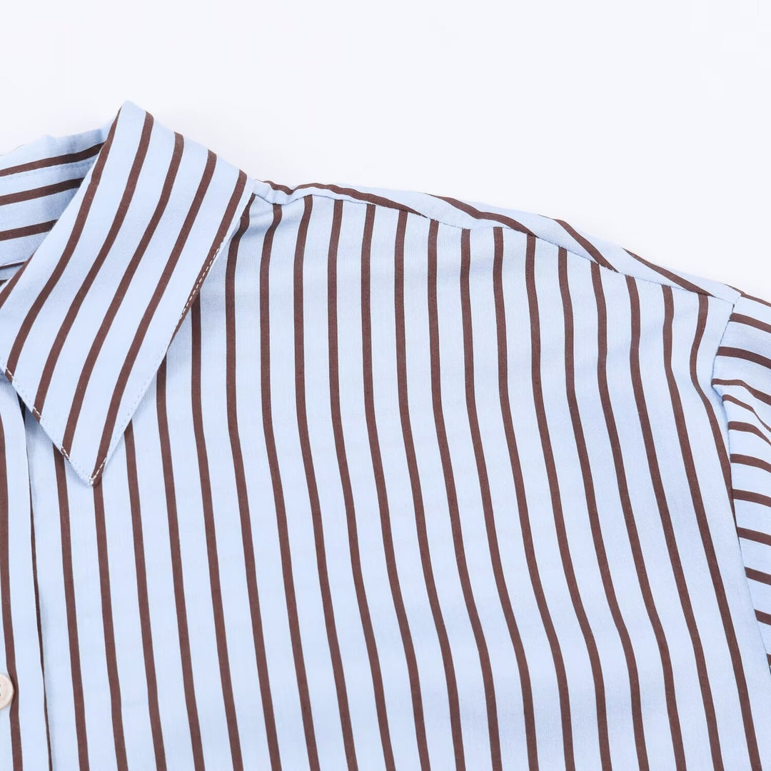 Damen Oversize Gestreifte Hemdbluse mit Kentkragen, durchgehender Knopfleiste und langen Manschetten Echo Archiv
