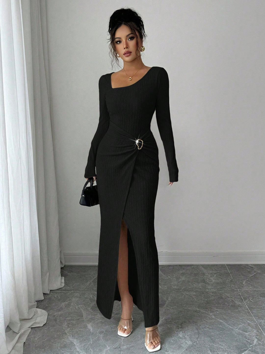 Damen nan figurbetontes Maxikleid aus geripptem Strick mit Wickeldetail und Schlitz Echo Archiv