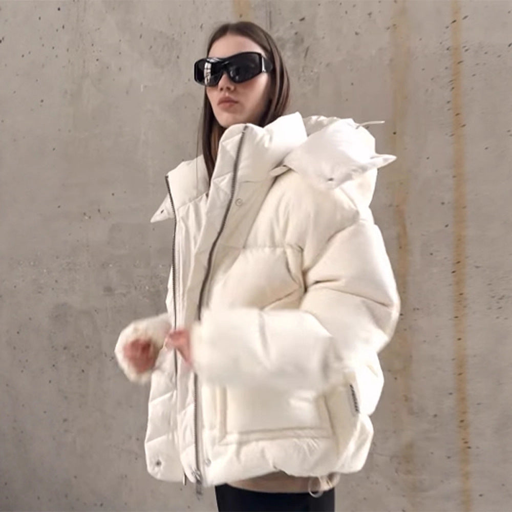 Damen Oversize Wattierte Pufferjacke mit extra hohem Stehkragen, zweifachem Frontreißverschluss und kastiger Silhouette Echoarchiv