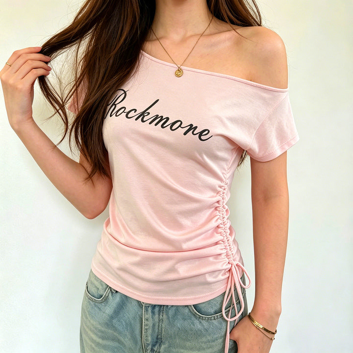 Damen Off-Shoulder T-Shirt mit Raffungen und modischem Schriftzug Echo Archiv